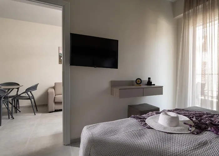 Crist Luxury Apartmán Nea Poteidaia